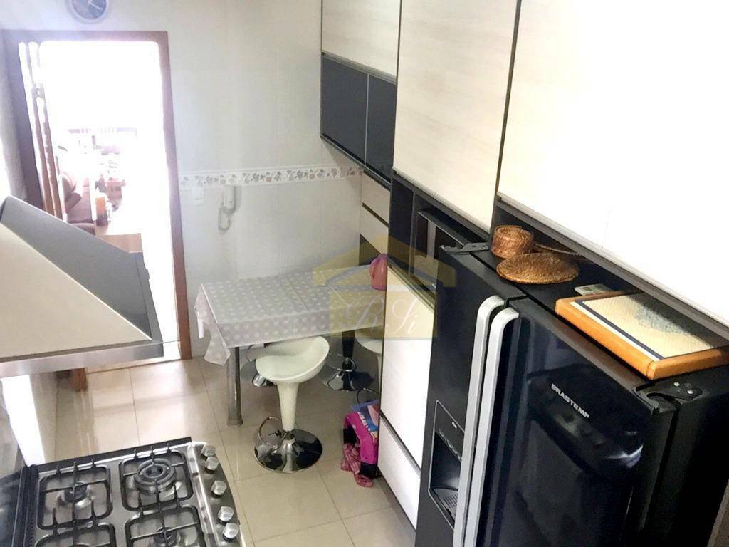 Apartamento à venda com 3 quartos, 90m² - Foto 26