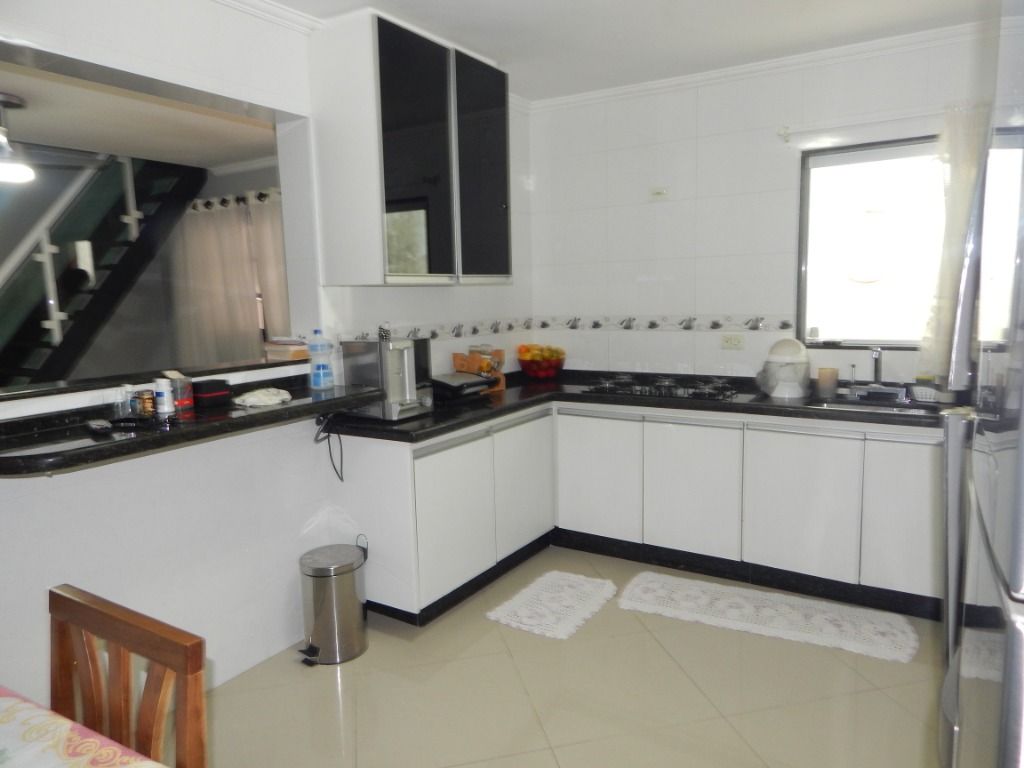 Sobrado à venda com 2 quartos, 235m² - Foto 9