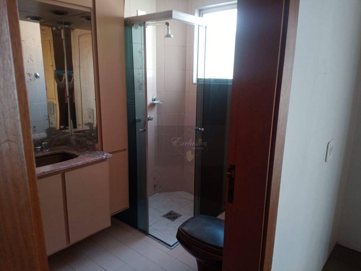 Apartamento à venda com 4 quartos, 237m² - Foto 28