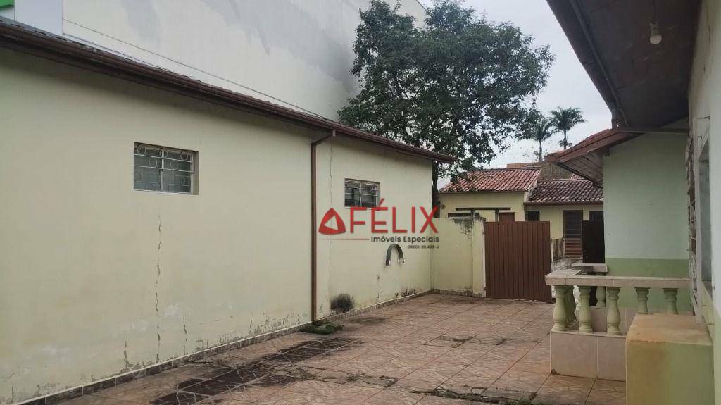 Casa à venda e aluguel com 4 quartos, 262m² - Foto 17