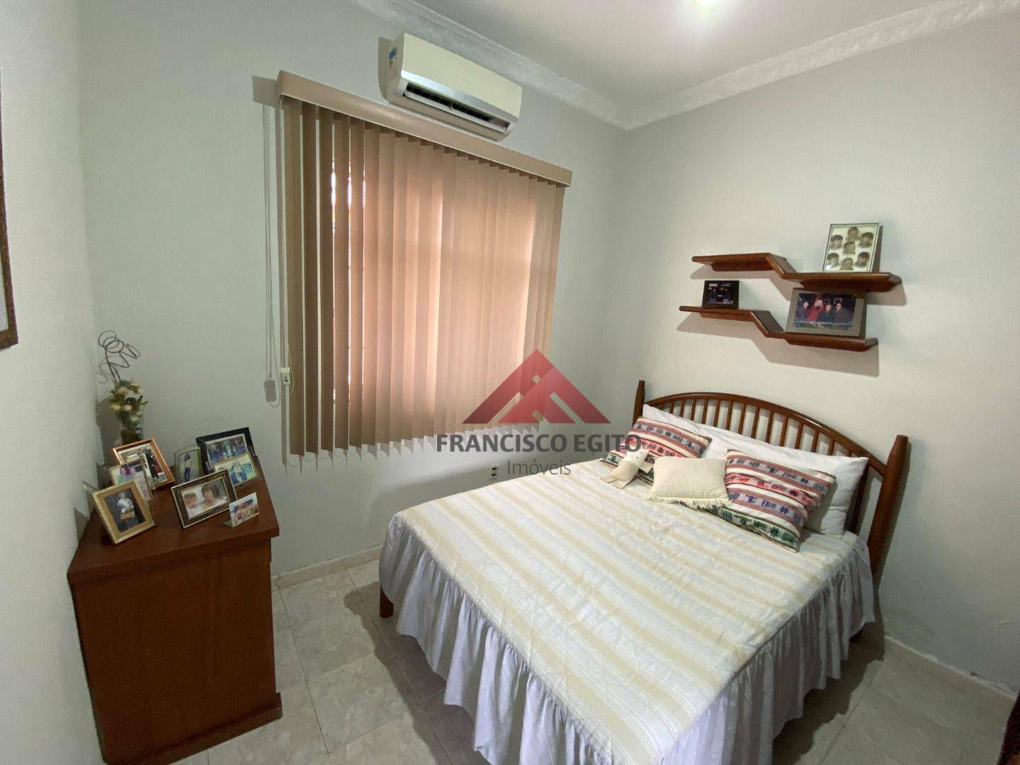 Casa à venda com 5 quartos, 160m² - Foto 10