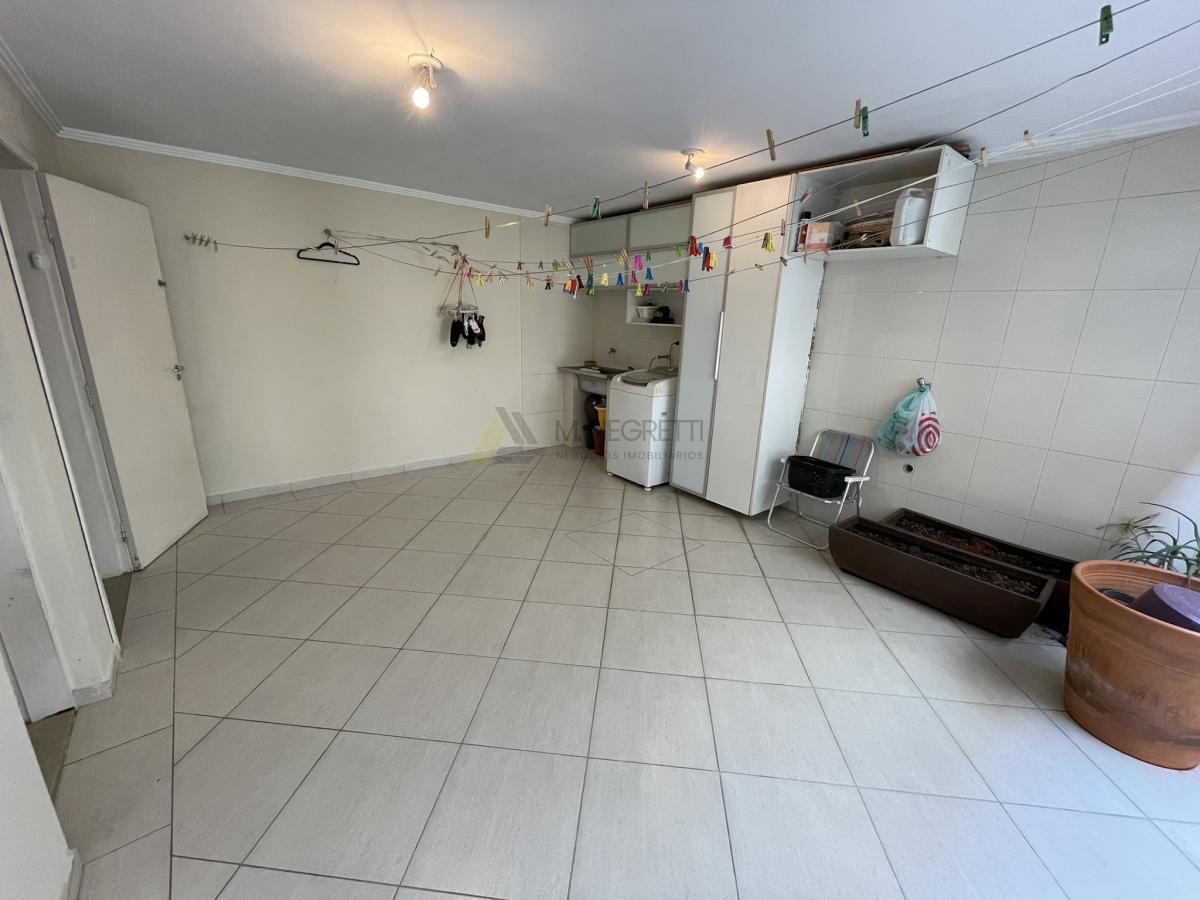 Sobrado à venda com 3 quartos, 210m² - Foto 25