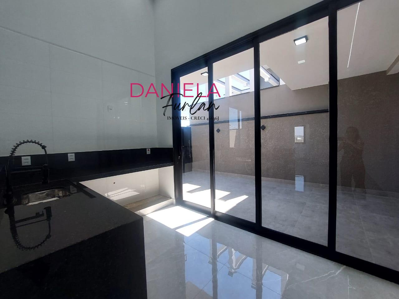 Casa de Condomínio à venda com 3 quartos, 115m² - Foto 3