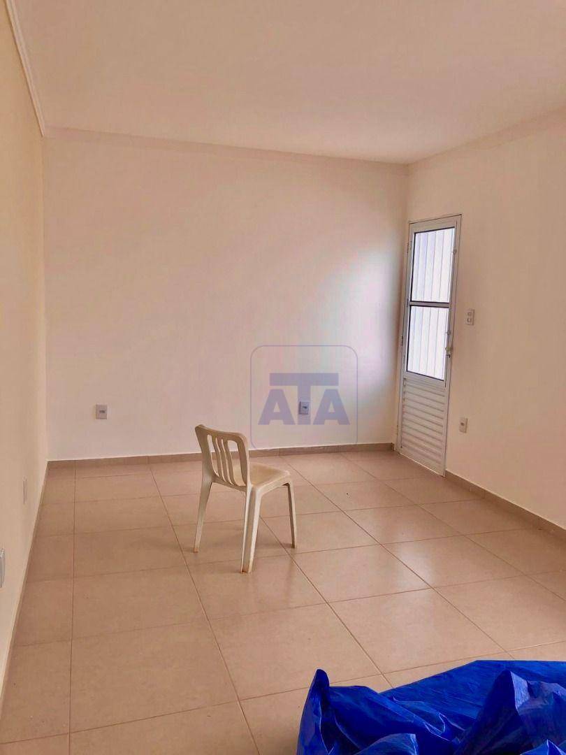 Casa à venda com 4 quartos, 125m² - Foto 4