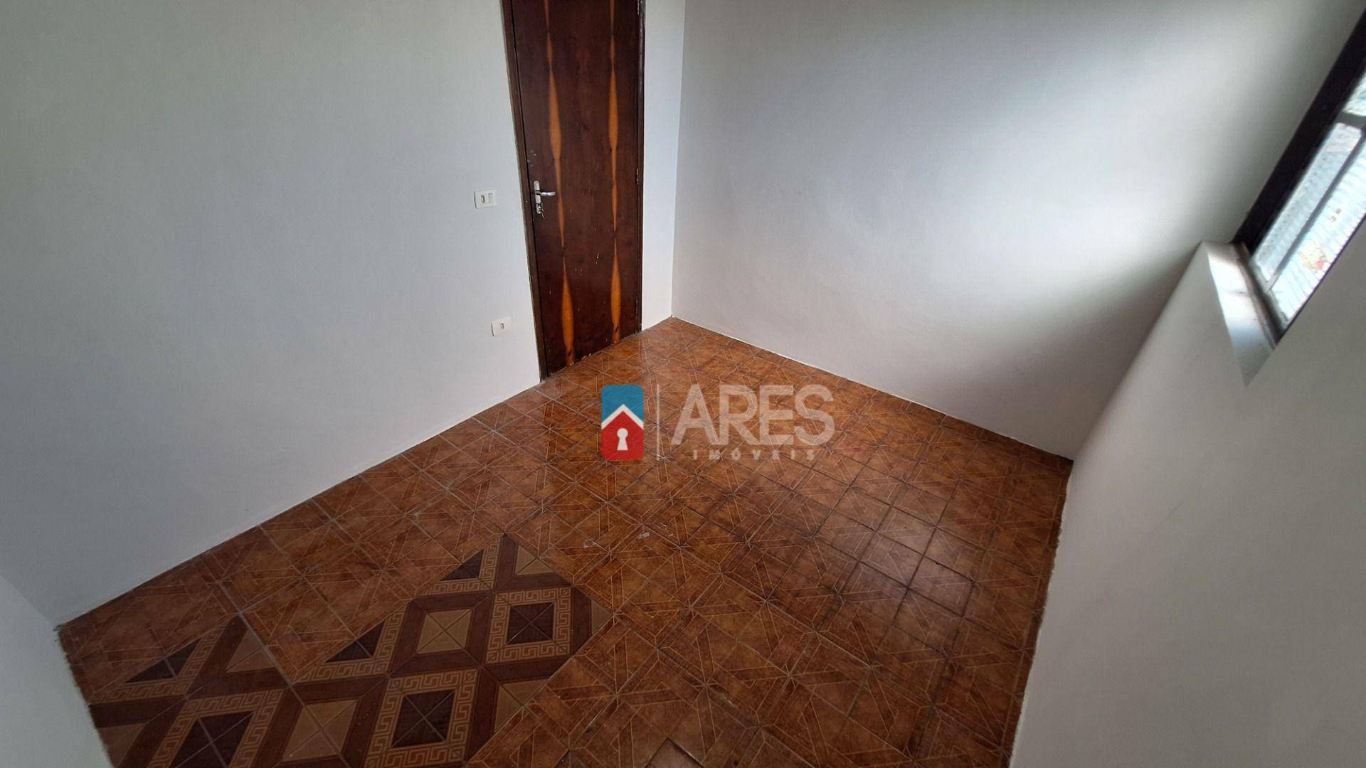 Casa à venda com 5 quartos, 169m² - Foto 10