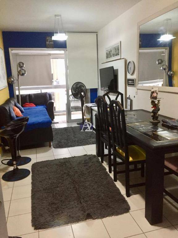 Apartamento à venda com 2 quartos, 74m² - Foto 7