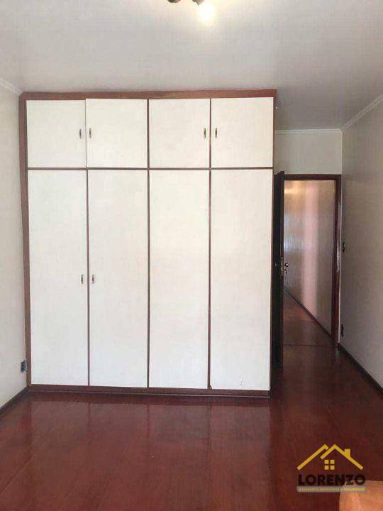 Sobrado à venda com 3 quartos, 247m² - Foto 8