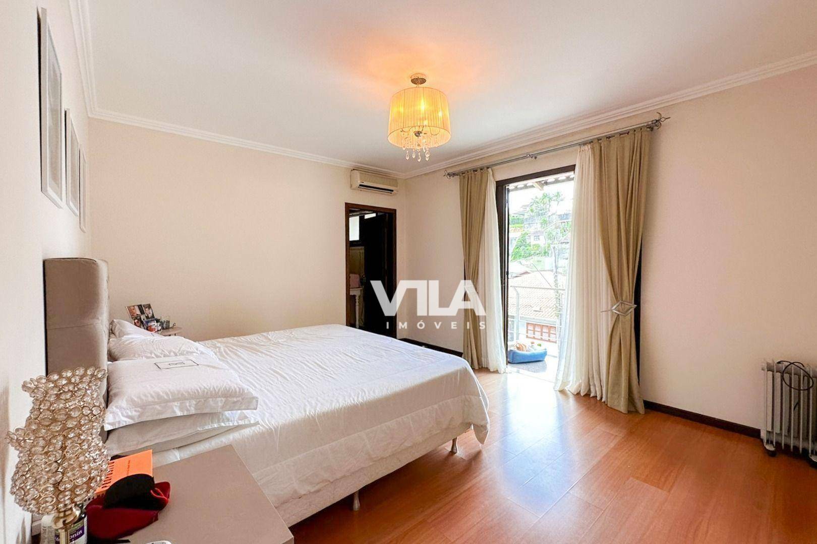 Casa à venda com 4 quartos, 400m² - Foto 11