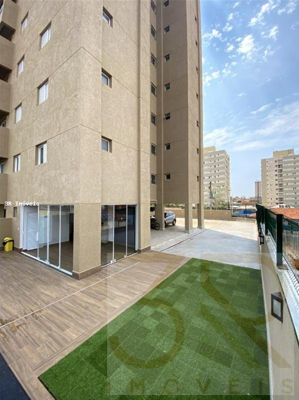 Apartamento à venda com 2 quartos, 61m² - Foto 19