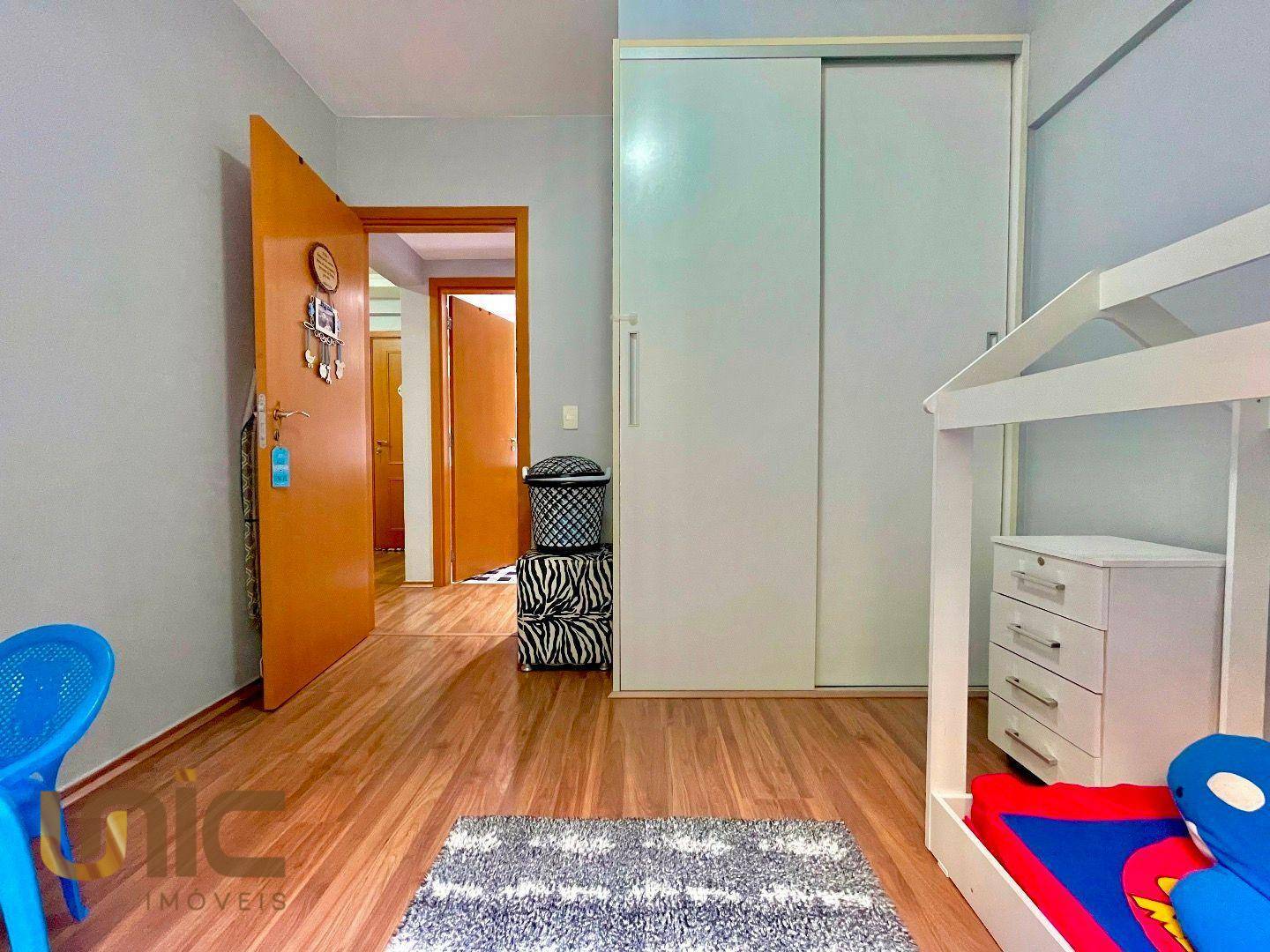 Apartamento à venda com 2 quartos, 66m² - Foto 11