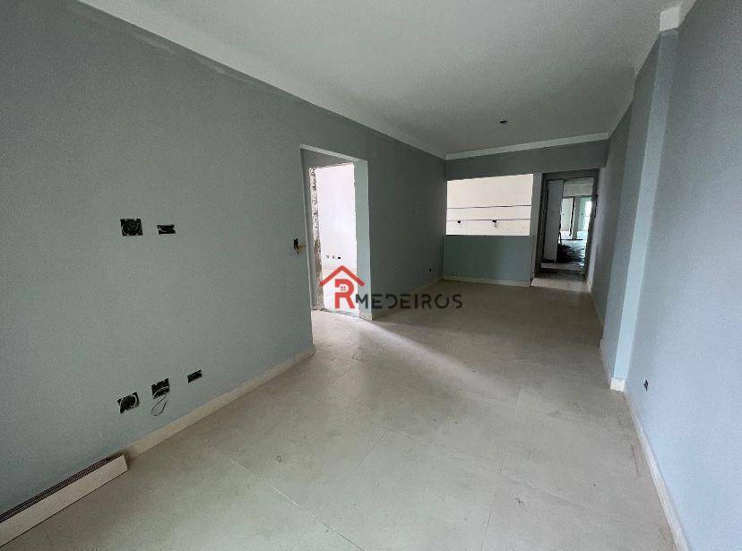 Apartamento à venda com 2 quartos, 78m² - Foto 4