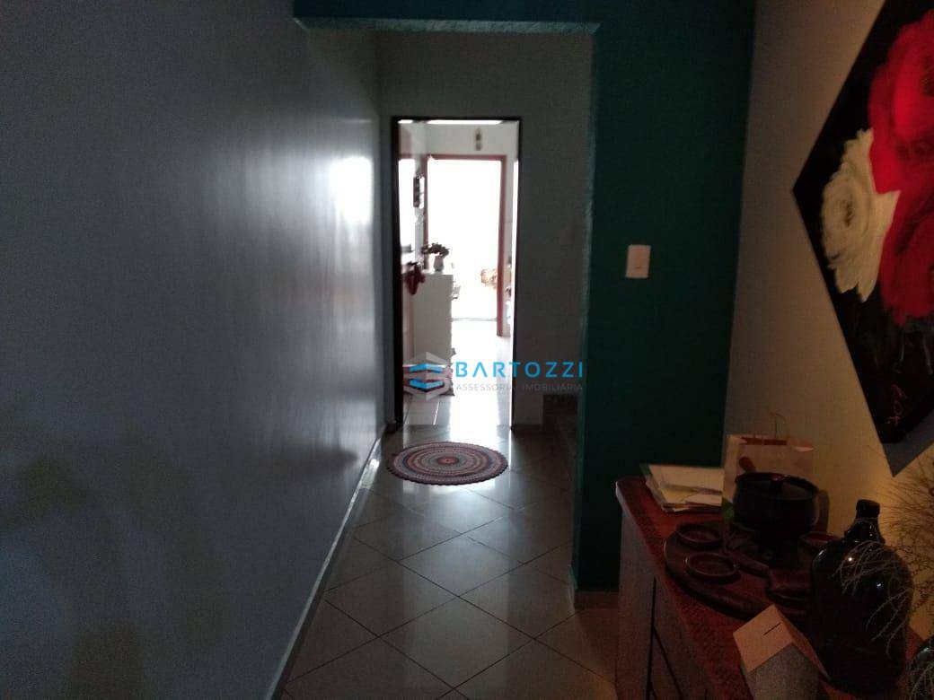 Sobrado à venda com 3 quartos, 198m² - Foto 5