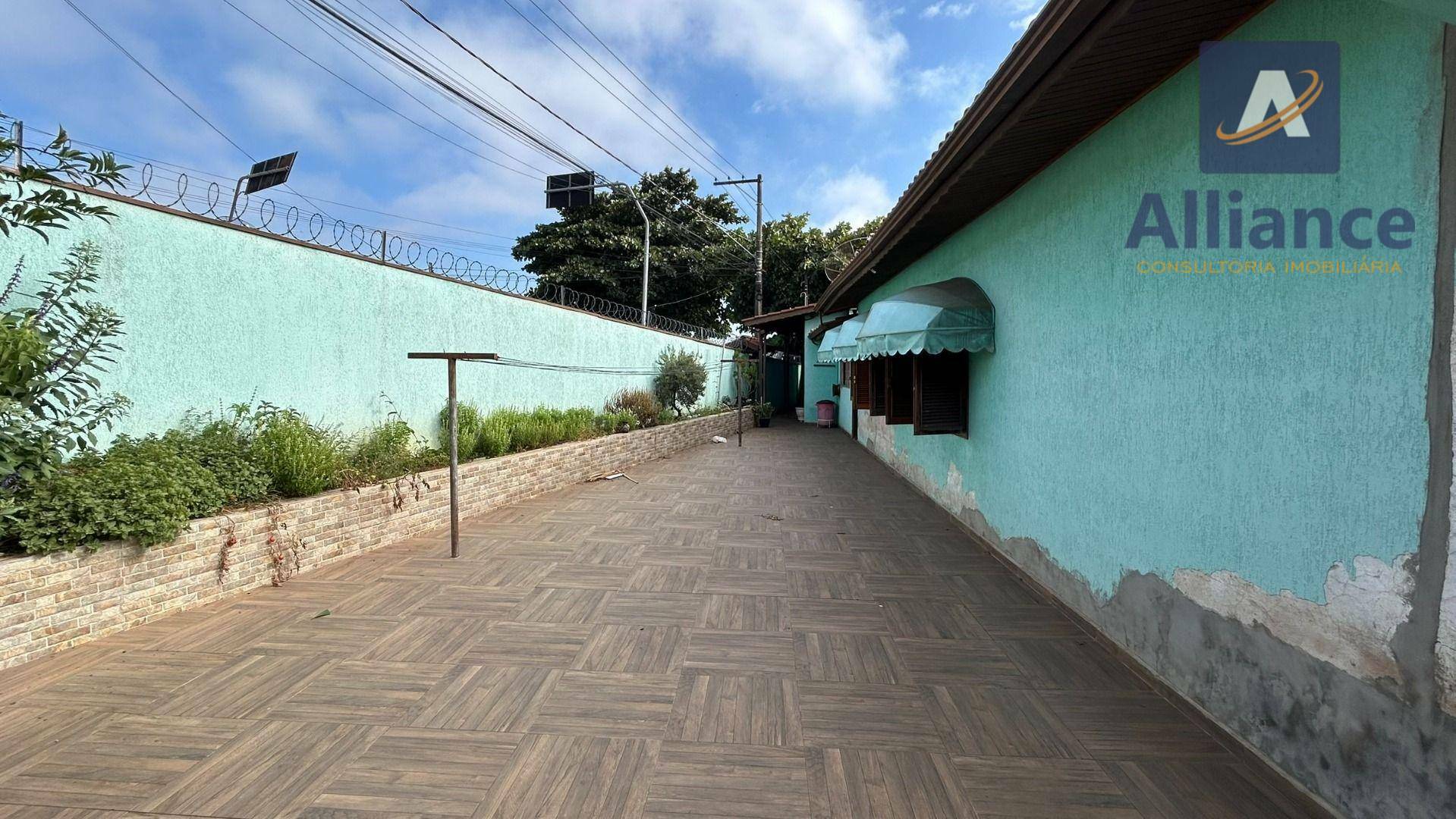 Casa para alugar com 3 quartos, 193m² - Foto 4