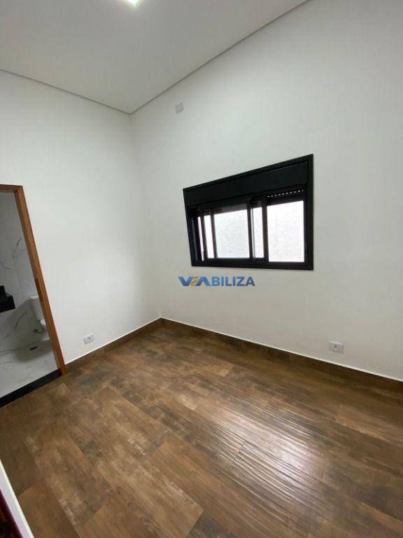 Casa de Condomínio à venda com 3 quartos, 270m² - Foto 4