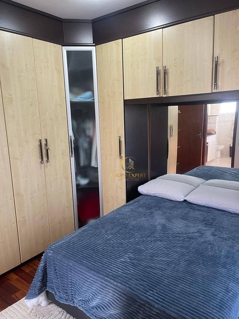 Sobrado à venda com 4 quartos, 300m² - Foto 17