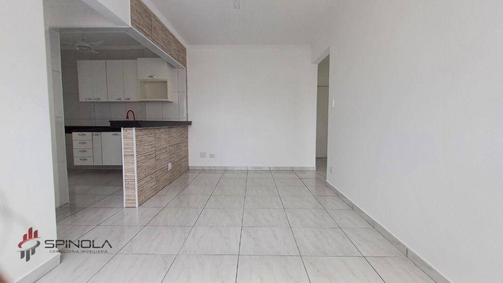 Apartamento à venda com 2 quartos, 62m² - Foto 2