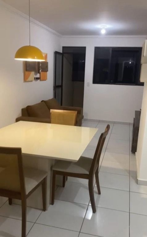 Apartamento para alugar com 3 quartos, 98m² - Foto 3