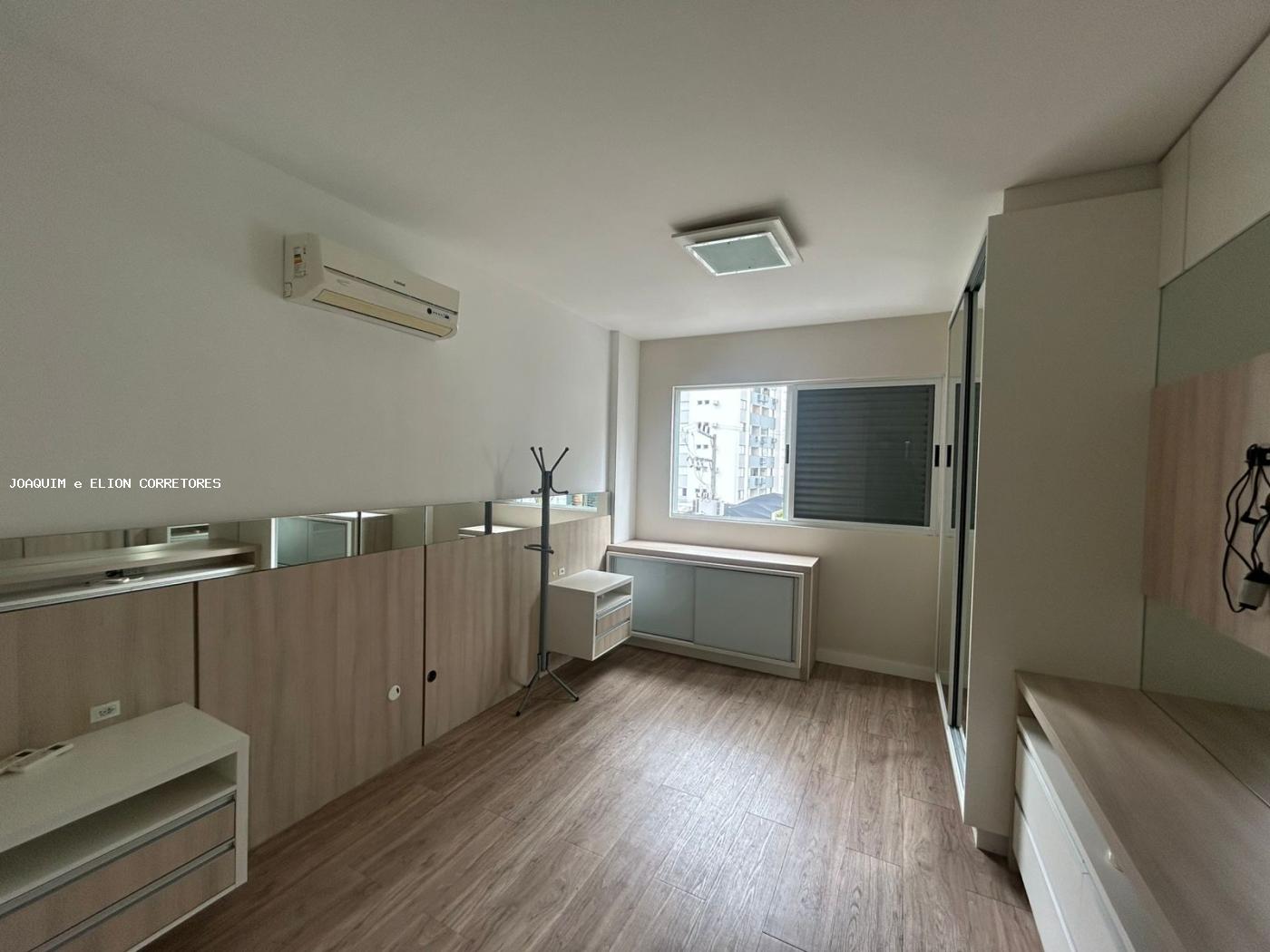 Apartamento à venda com 4 quartos, 143m² - Foto 9