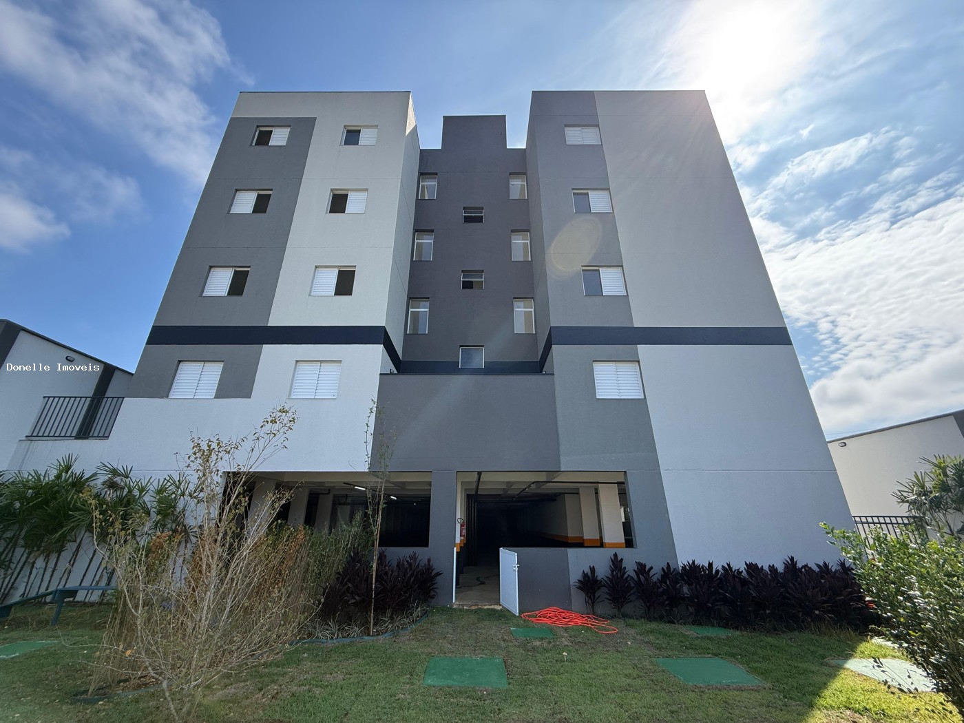 Apartamento para alugar com 2 quartos, 53m² - Foto 9