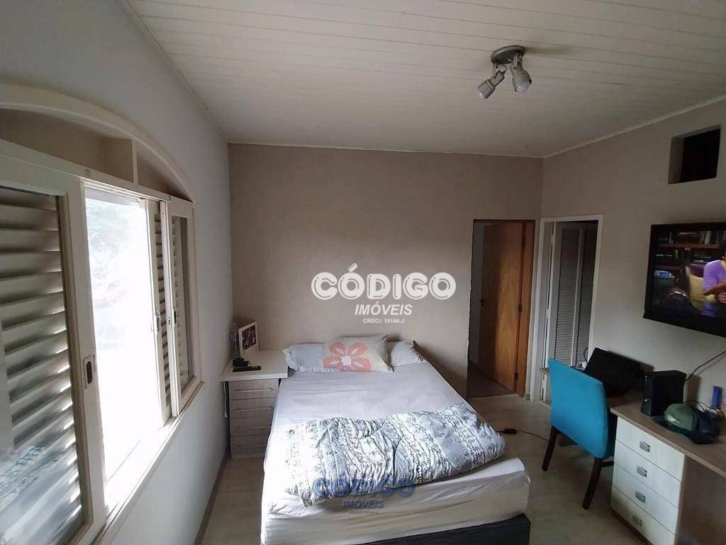 Sobrado à venda com 3 quartos, 290m² - Foto 8