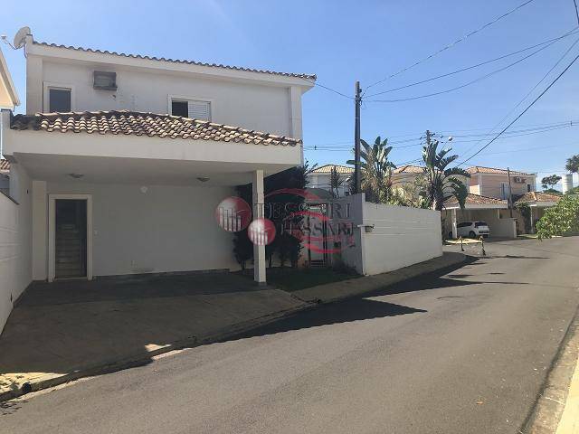 Casa à venda com 3 quartos, 150m² - Foto 1