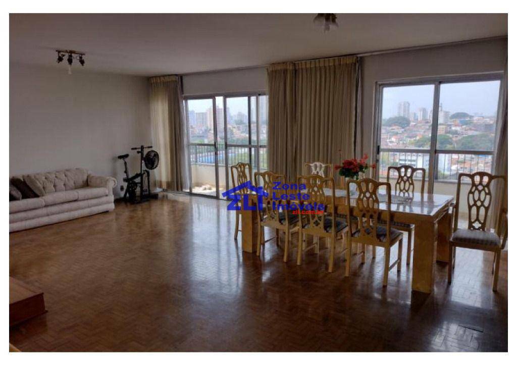 Apartamento à venda com 3 quartos, 202m² - Foto 1