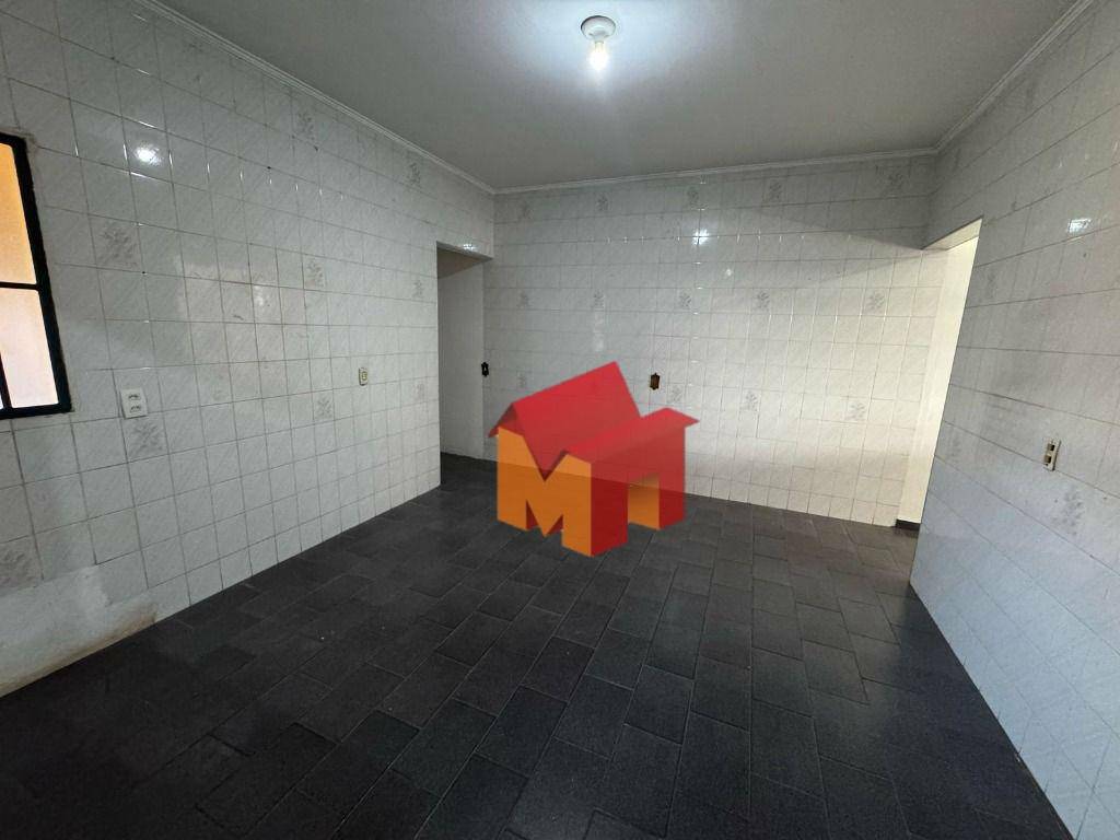Casa à venda com 3 quartos, 102m² - Foto 3