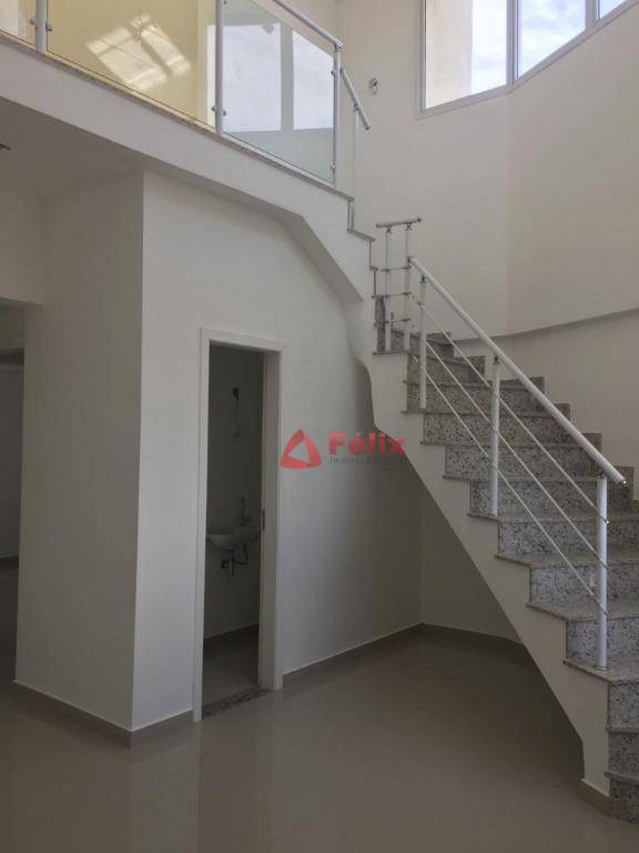 Cobertura, 3 quartos, 181 m² - Foto 2