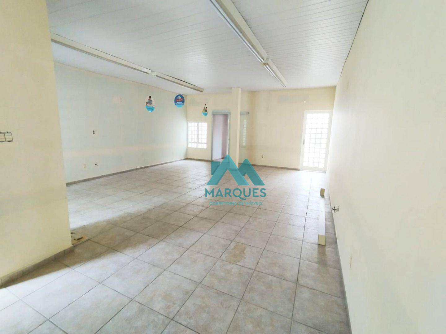 Loja-Salão à venda, 116m² - Foto 2