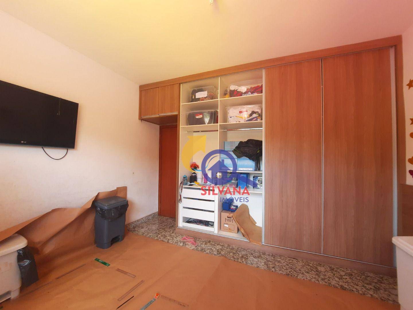 Casa de Condomínio à venda com 3 quartos, 360m² - Foto 13