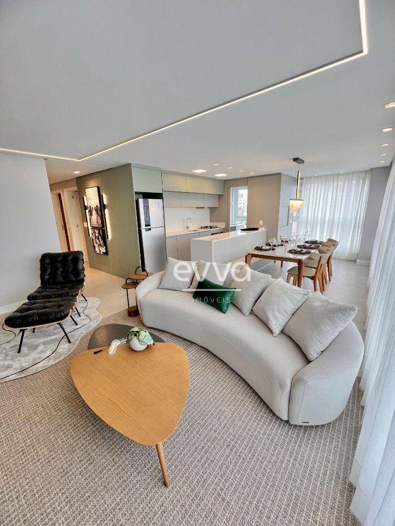 Apartamento à venda com 3 quartos, 102m² - Foto 19