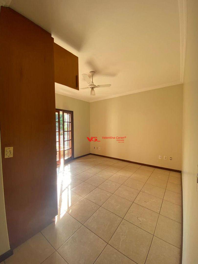 Casa à venda com 4 quartos, 207m² - Foto 10