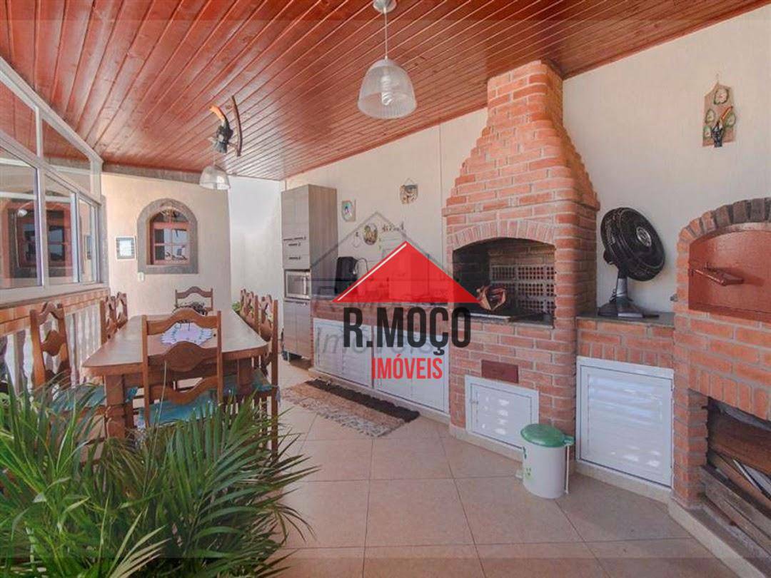 Casa à venda com 3 quartos, 550m² - Foto 10