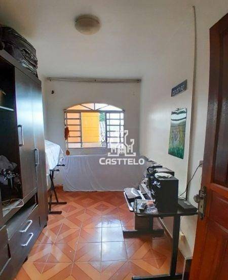 Casa à venda com 2 quartos, 87m² - Foto 4