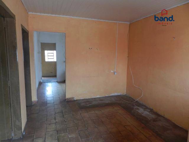 Casa à venda com 3 quartos, 250m² - Foto 2