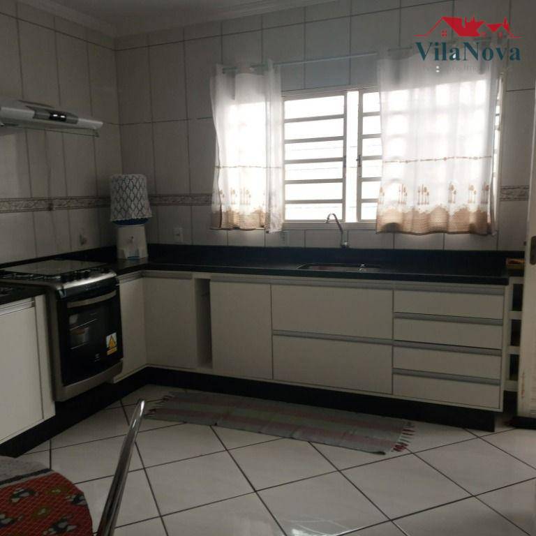 Casa à venda com 3 quartos, 154m² - Foto 12