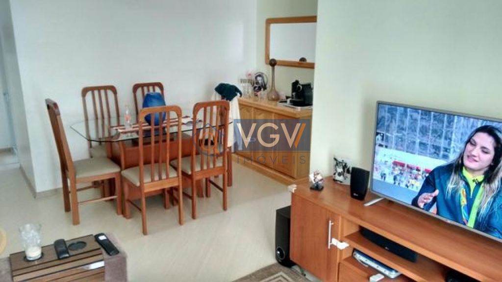 Apartamento à venda com 3 quartos, 65m² - Foto 2