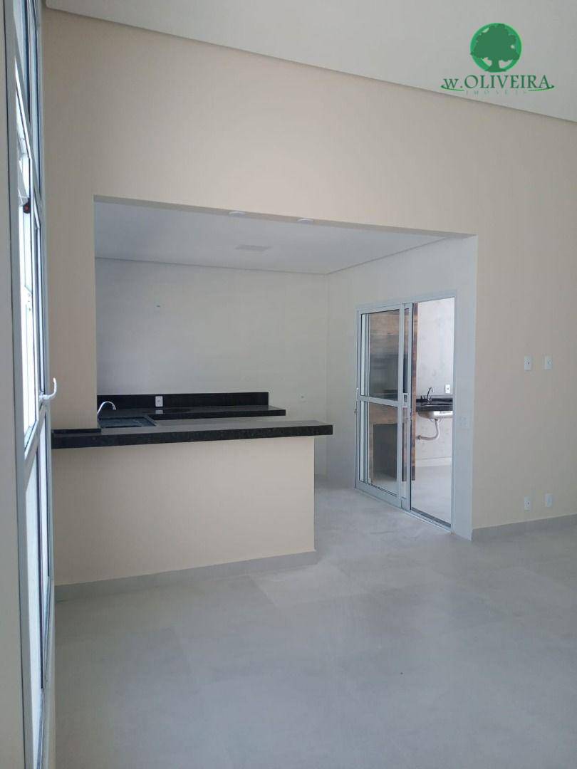 Casa à venda com 3 quartos, 90m² - Foto 4