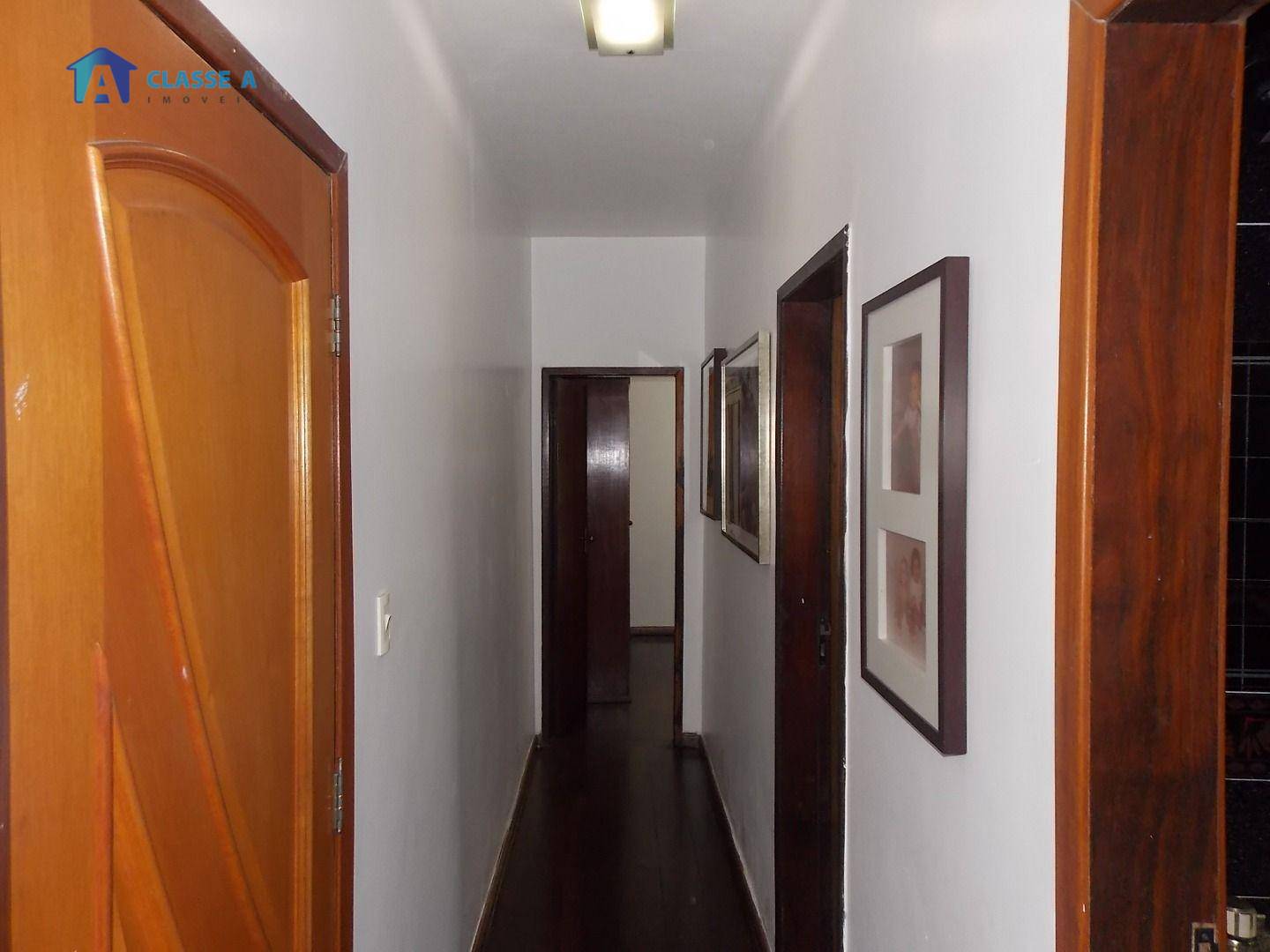 Casa à venda com 4 quartos, 300m² - Foto 10