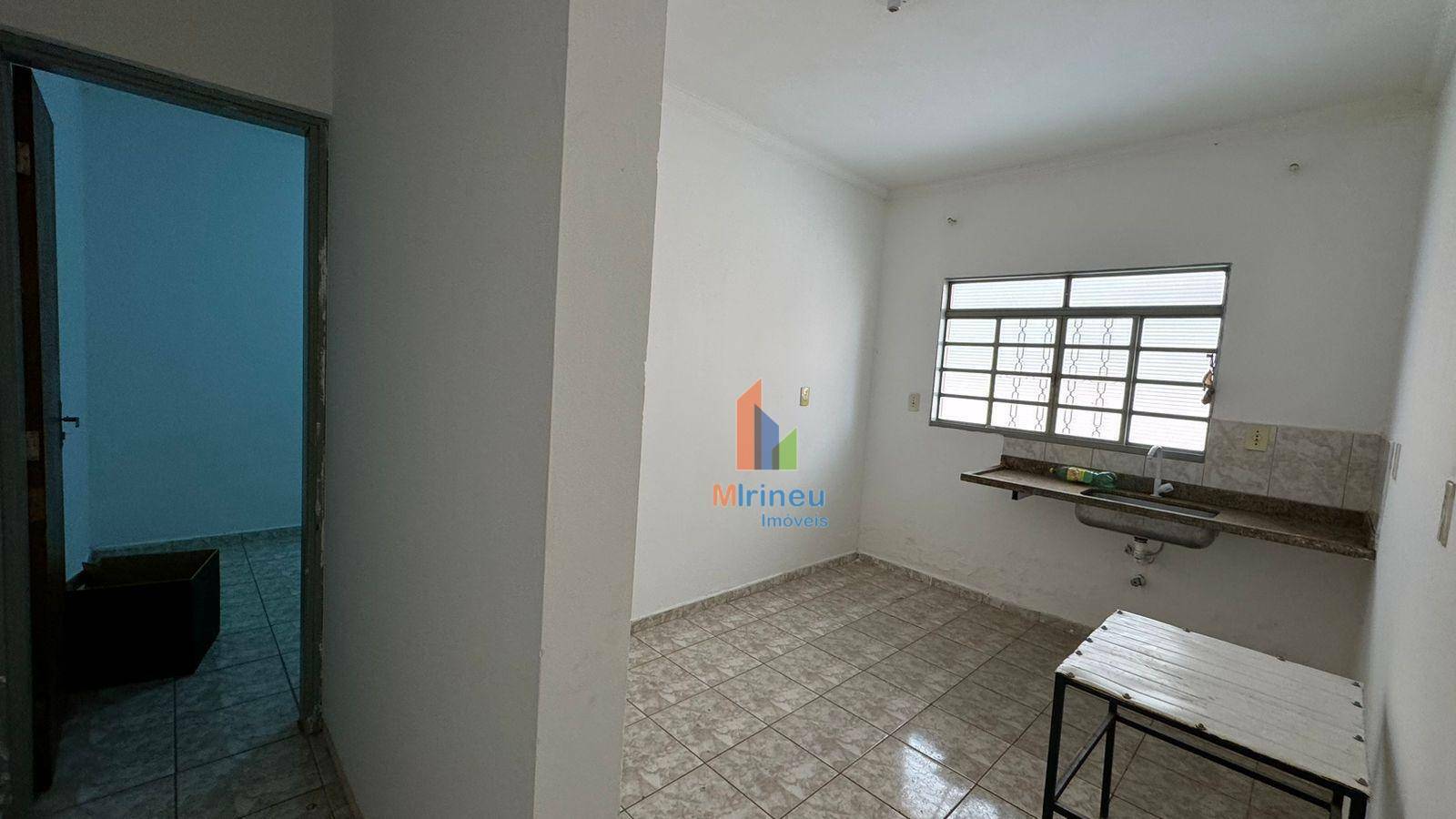 Apartamento para alugar com 2 quartos, 48m² - Foto 4