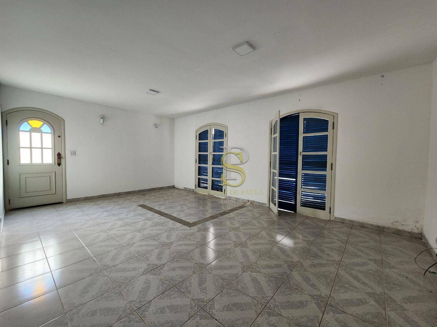 Casa à venda com 3 quartos, 250m² - Foto 10