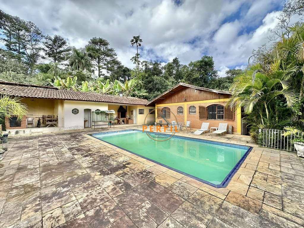 Chácara à venda com 3 quartos, 233m² - Foto 1