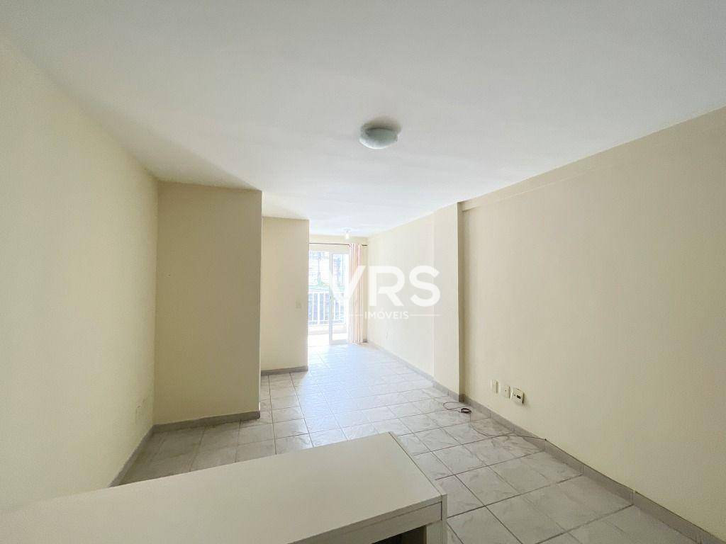 Apartamento para alugar com 1 quarto, 40m² - Foto 3