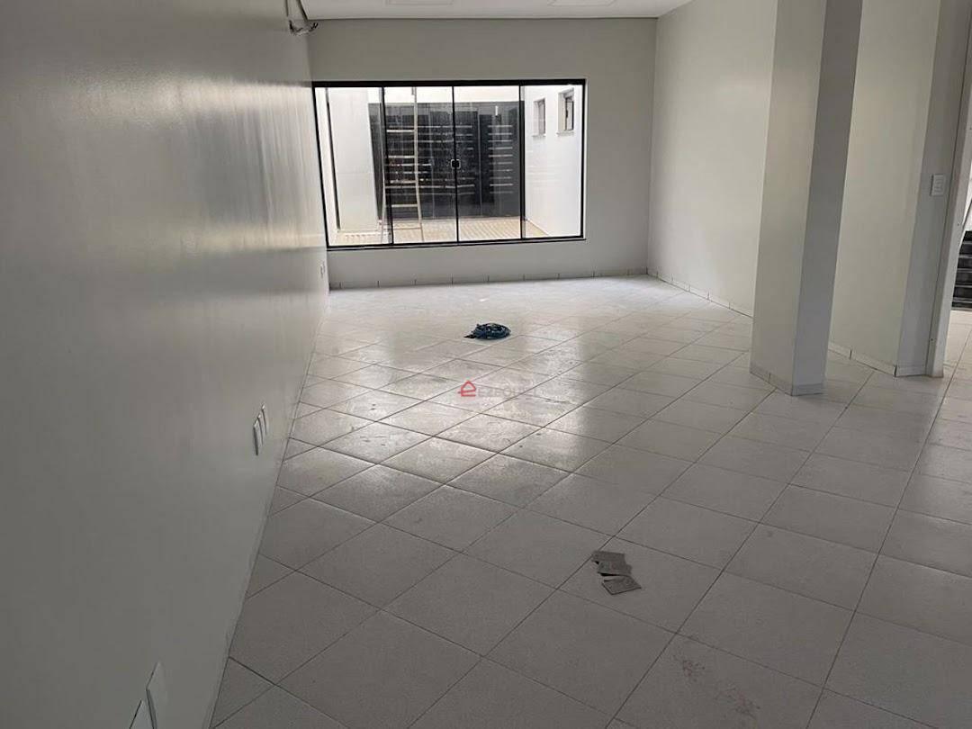 Prédio Inteiro para alugar, 300m² - Foto 13