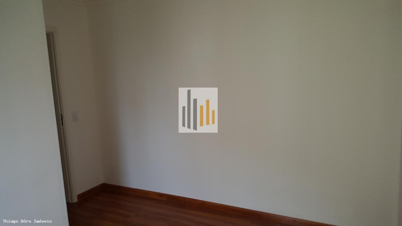 Apartamento para alugar com 3 quartos, 66m² - Foto 13