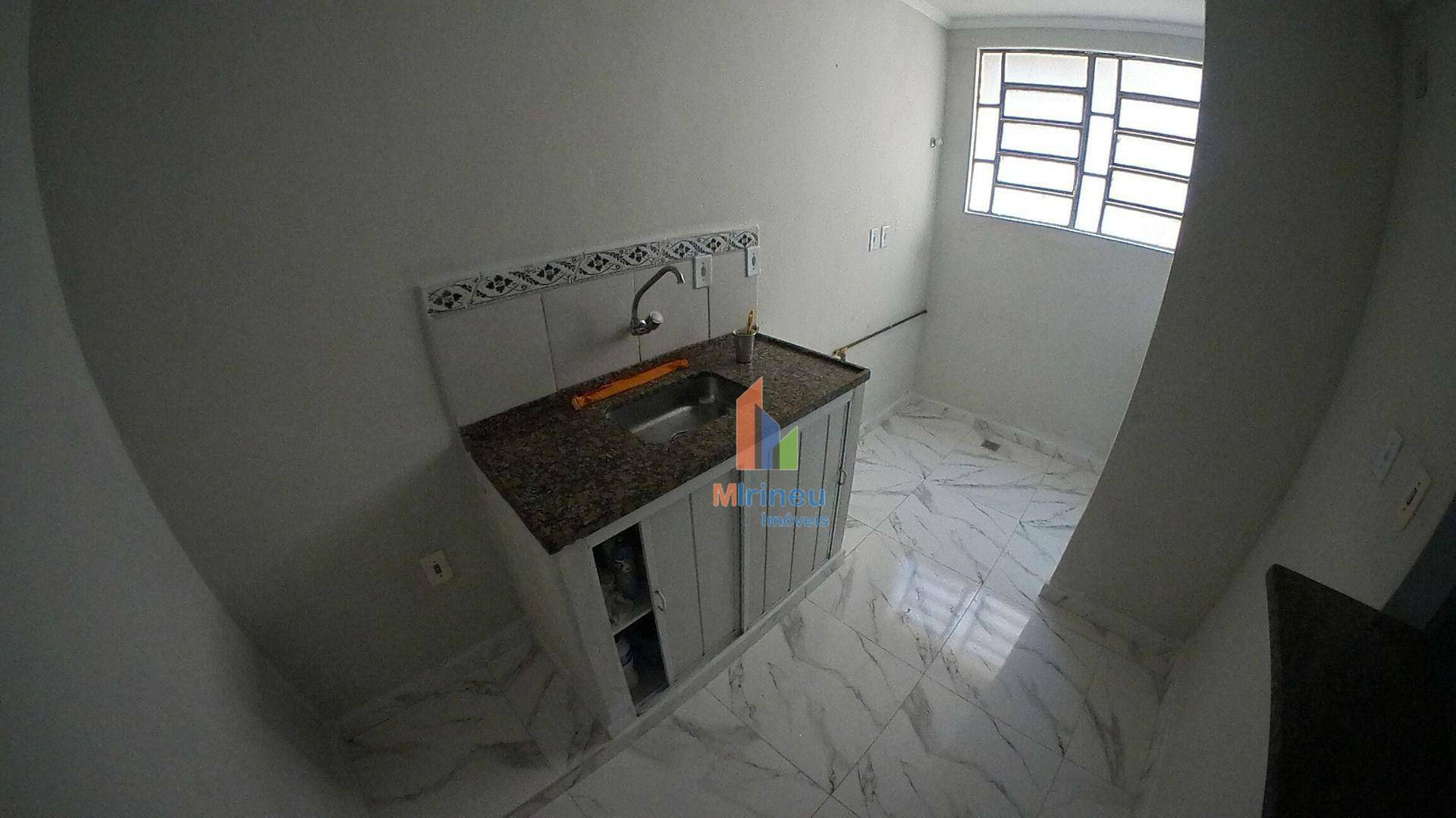 Apartamento à venda com 2 quartos, 56m² - Foto 2