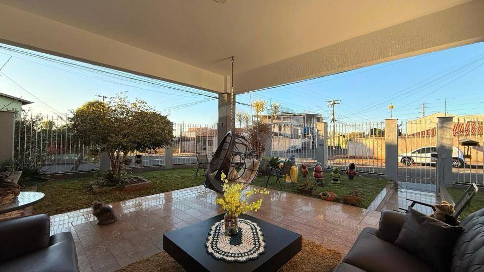 Casa, 3 quartos, 240 m² - Foto 2