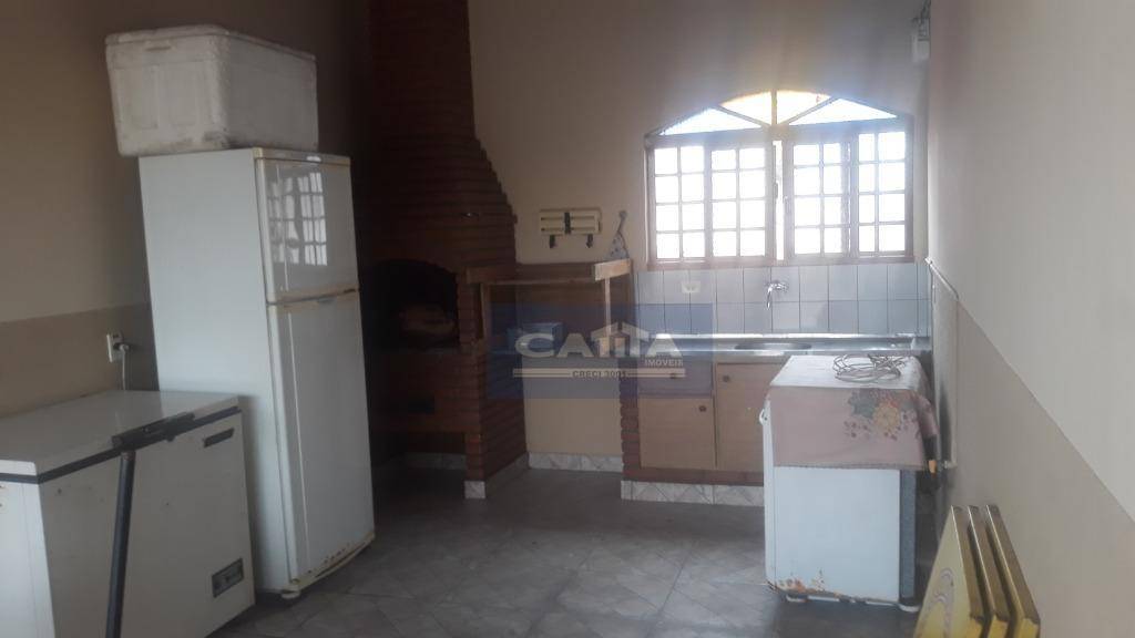 Casa à venda com 3 quartos, 296m² - Foto 13