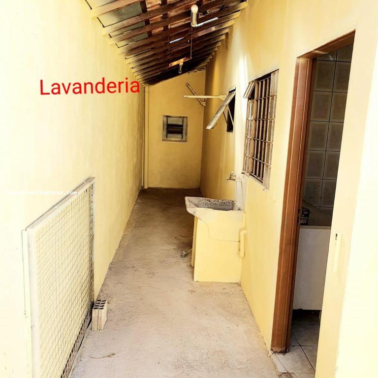 Casa à venda com 2 quartos, 250m² - Foto 2