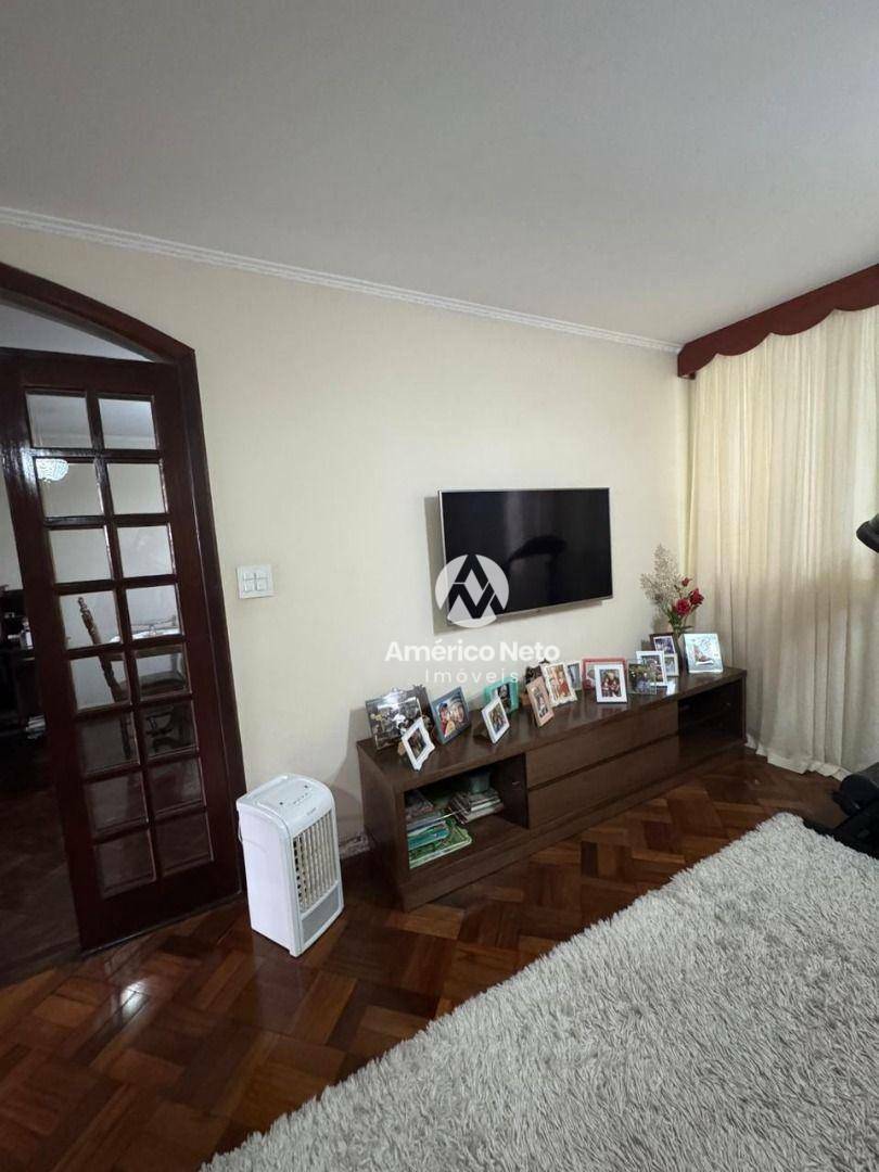 Sobrado à venda com 3 quartos, 220m² - Foto 4